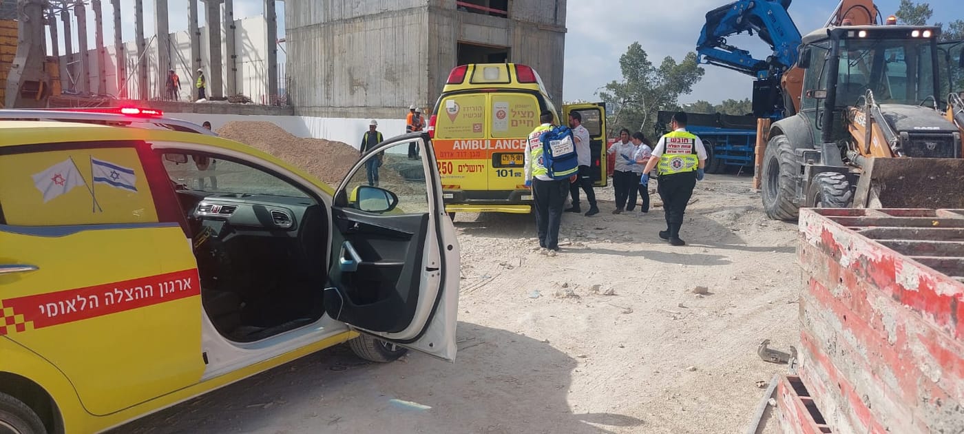 תאונה שנייה היום: פועל נפגע מחפץ כבד בנוף הגליל