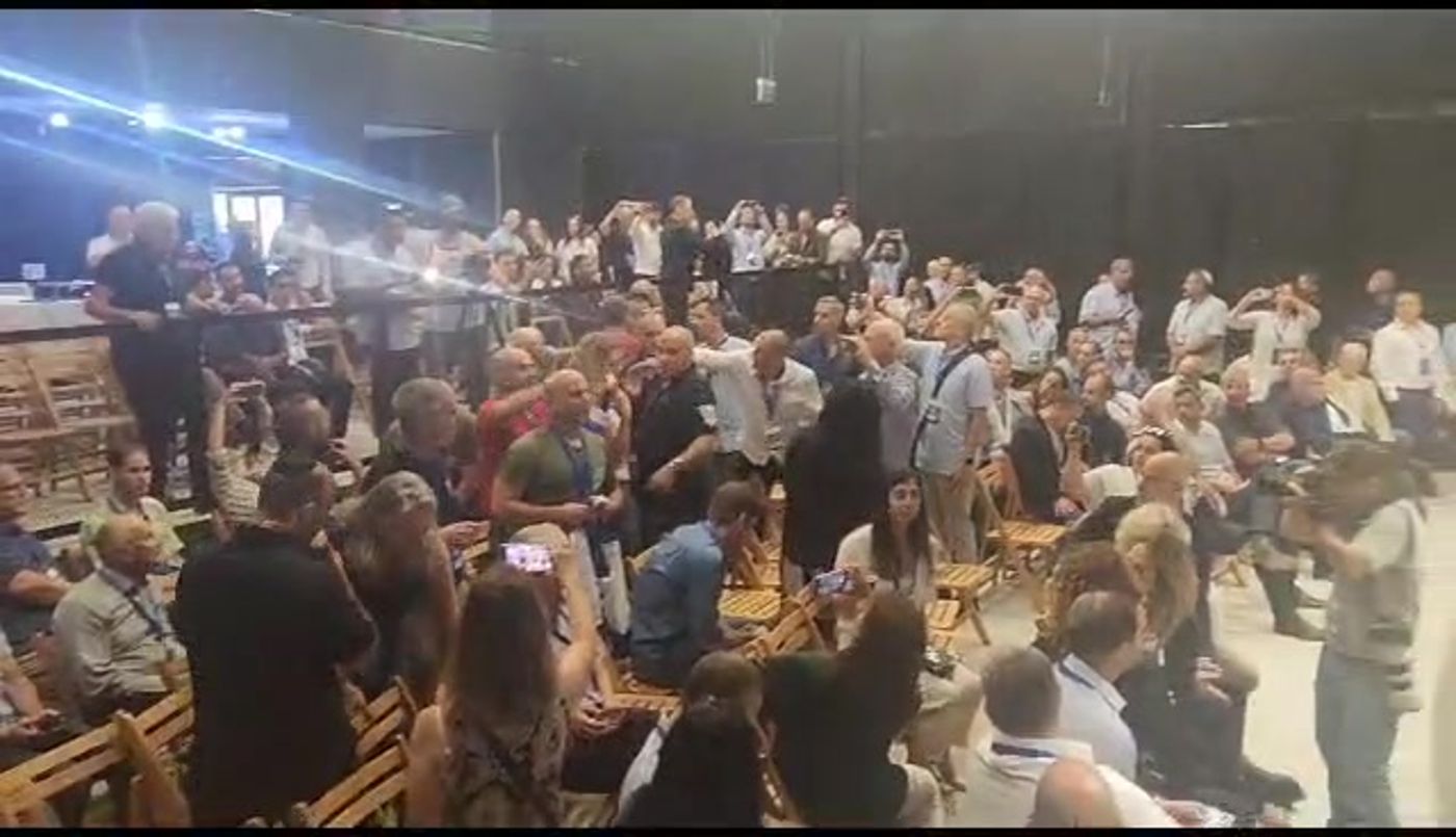 מפגינים פוצצו את הנאום של ברקת; אמיר השכל נעצר