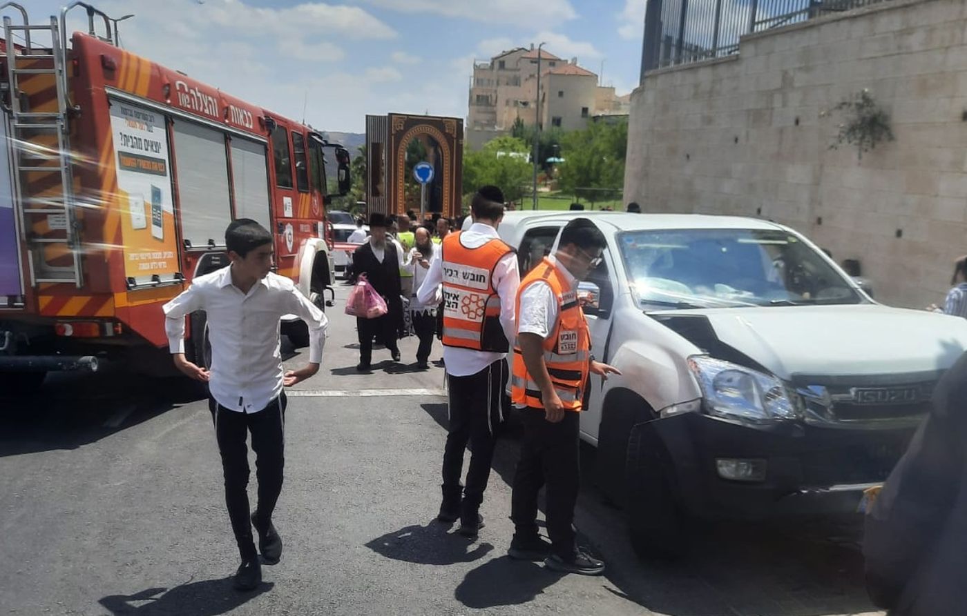 תאונה בביתר עילית: ילדה נפגעה מרכב, מצבה קשה