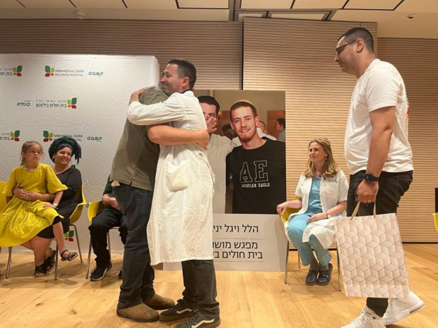 משפחת יניב נפגשה עם המושתלים: "לא בחרנו בזה"