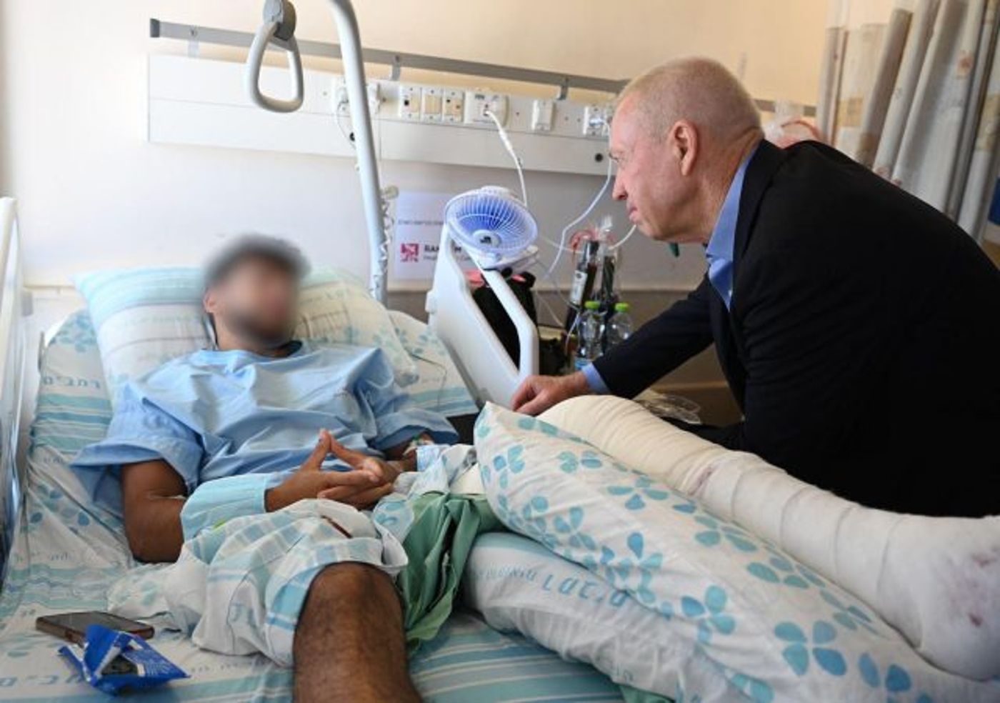 שר הביטחון בבית חולים רמב"ם