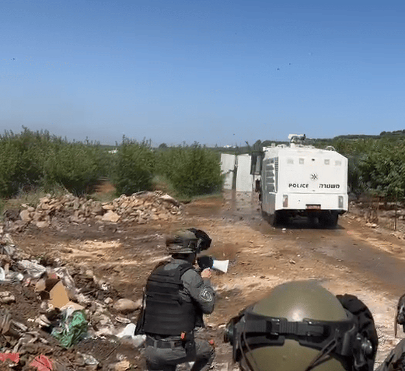 שוטרים מול מפגינים דרוזים (דוברות המשטרה)