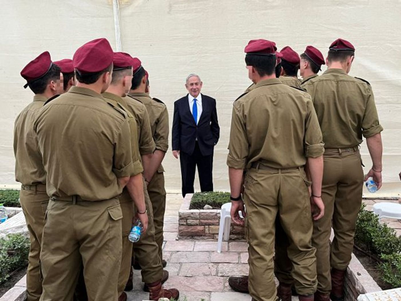 מתייחדים עם האח: 47 שנים לנפילת יוני נתניהו