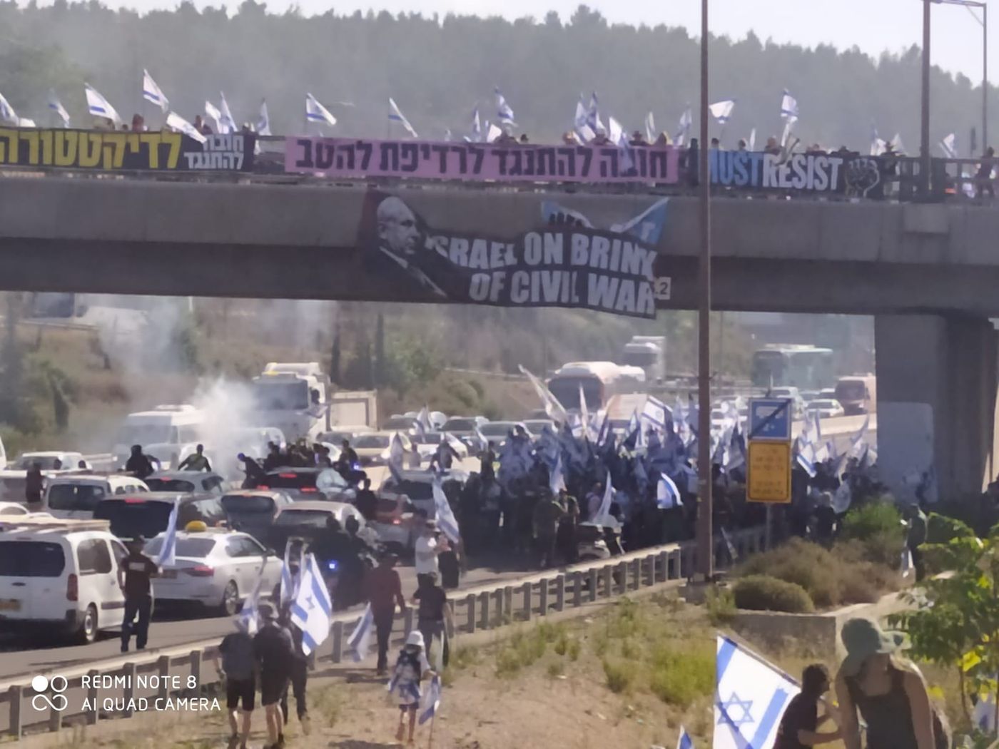 לקתה בהתקף לב, צוותי ההצלה עוכבו בגלל המחאה
