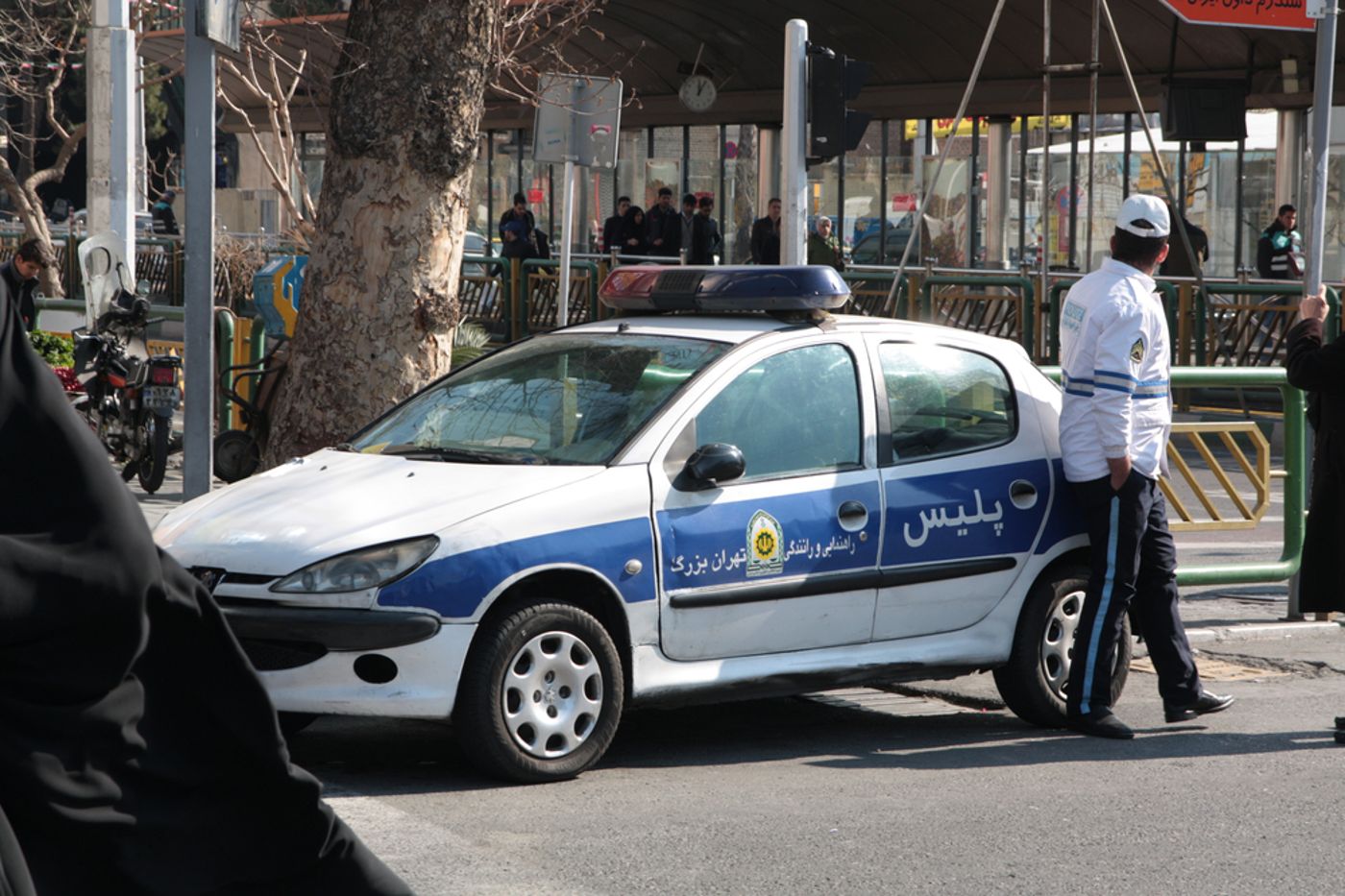 שנה אחרי המחאה: 'משטרת המוסר' חזרה לאיראן