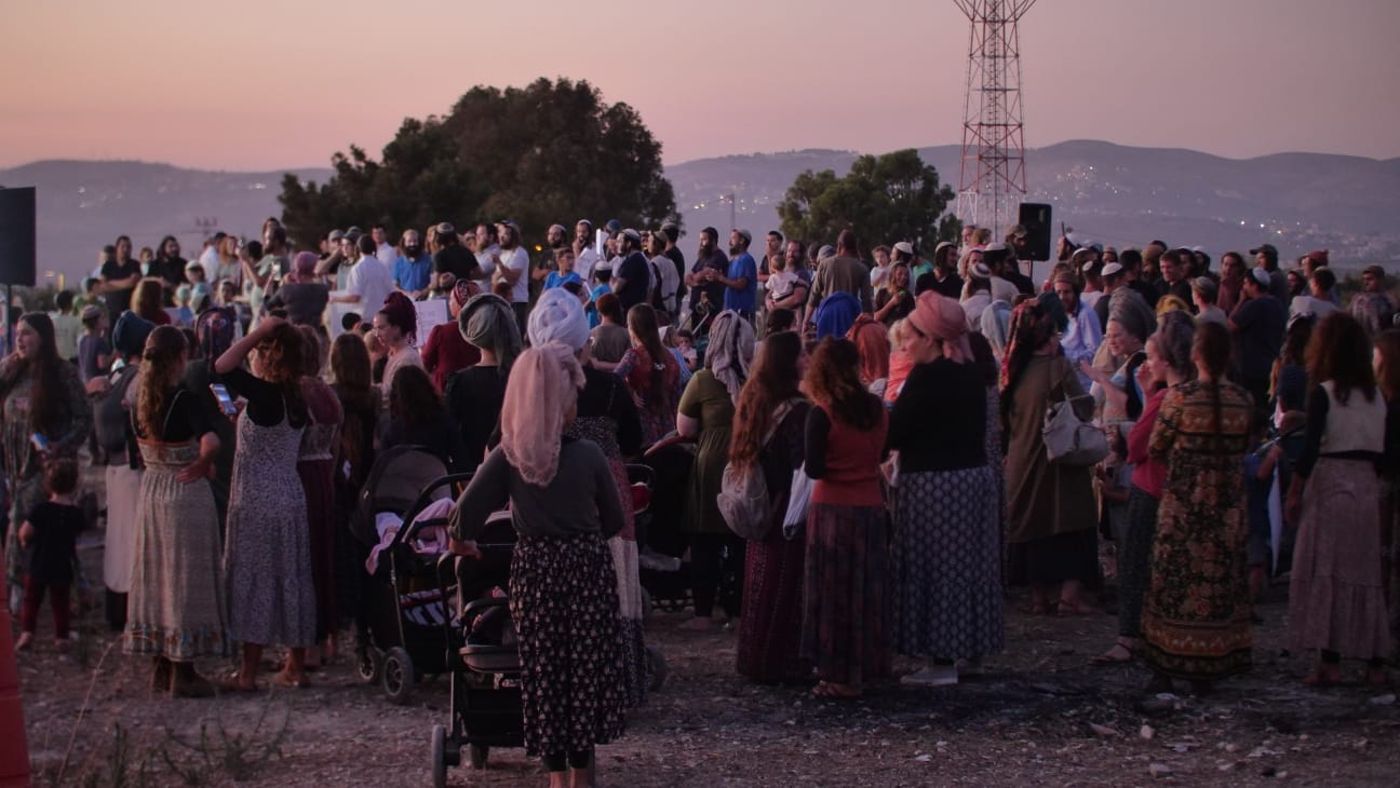 מאות מפגיני ימין מול ביתו של סמוטריץ': די למעצרים המנהליים
