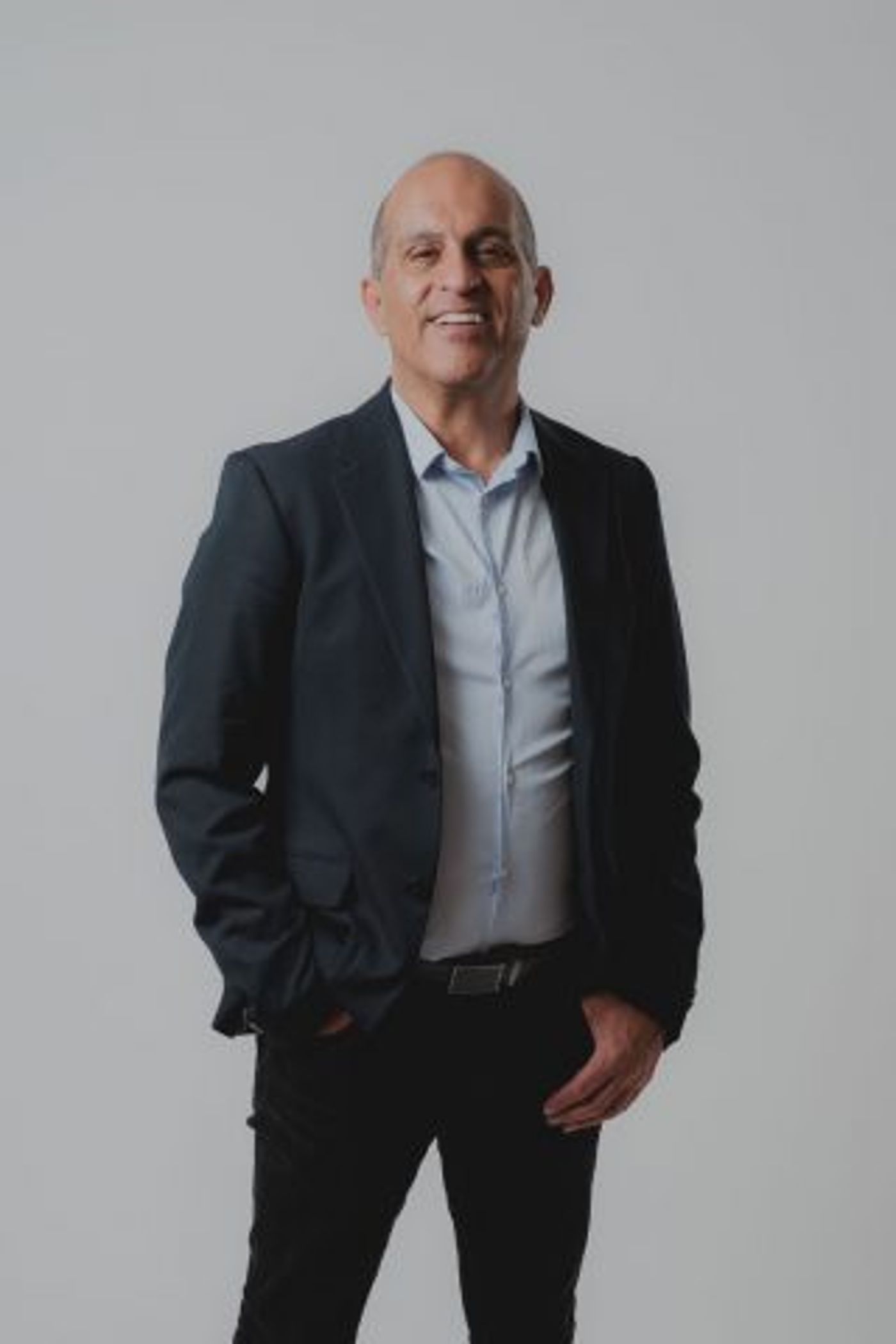ישתתף לראשונה במירוץ. ברק סרי