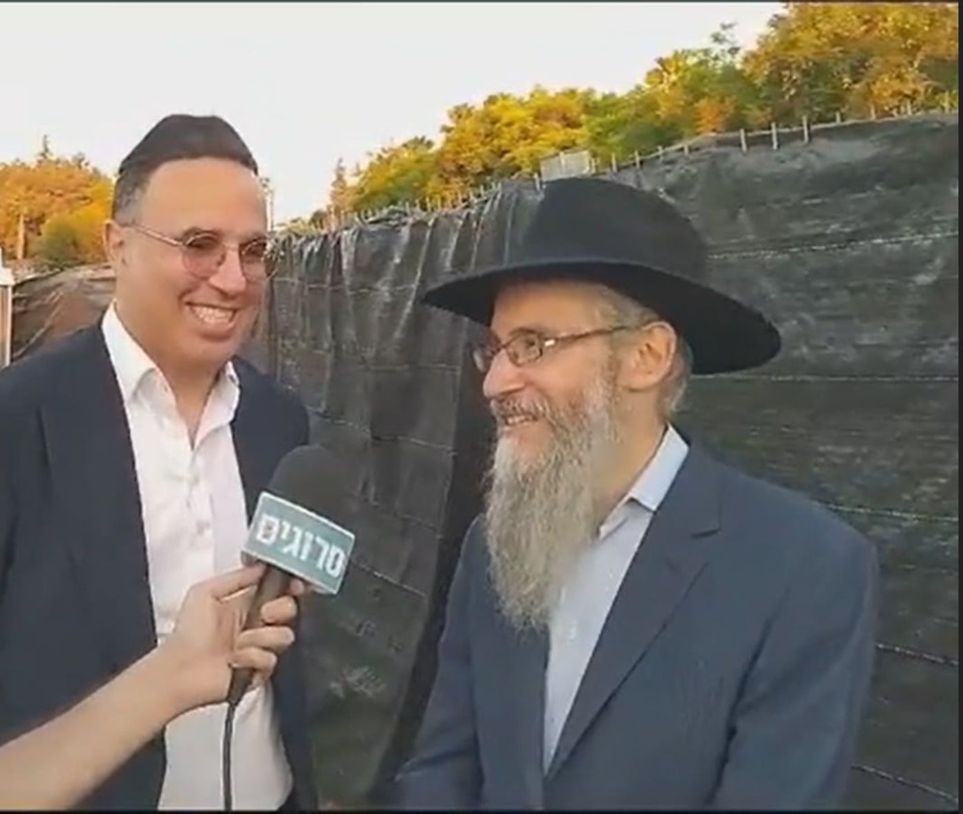 פריד ושוואקי: ״אנחנו משתדלים לאחד דרך השירה"