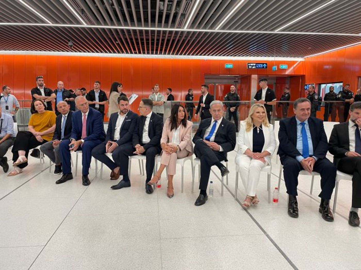 נתניהו גזר את הסרט: הרכבת הקלה יצאה לדרך