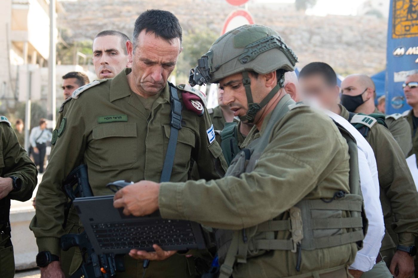 הרמטכ"ל בזירת הפיגוע