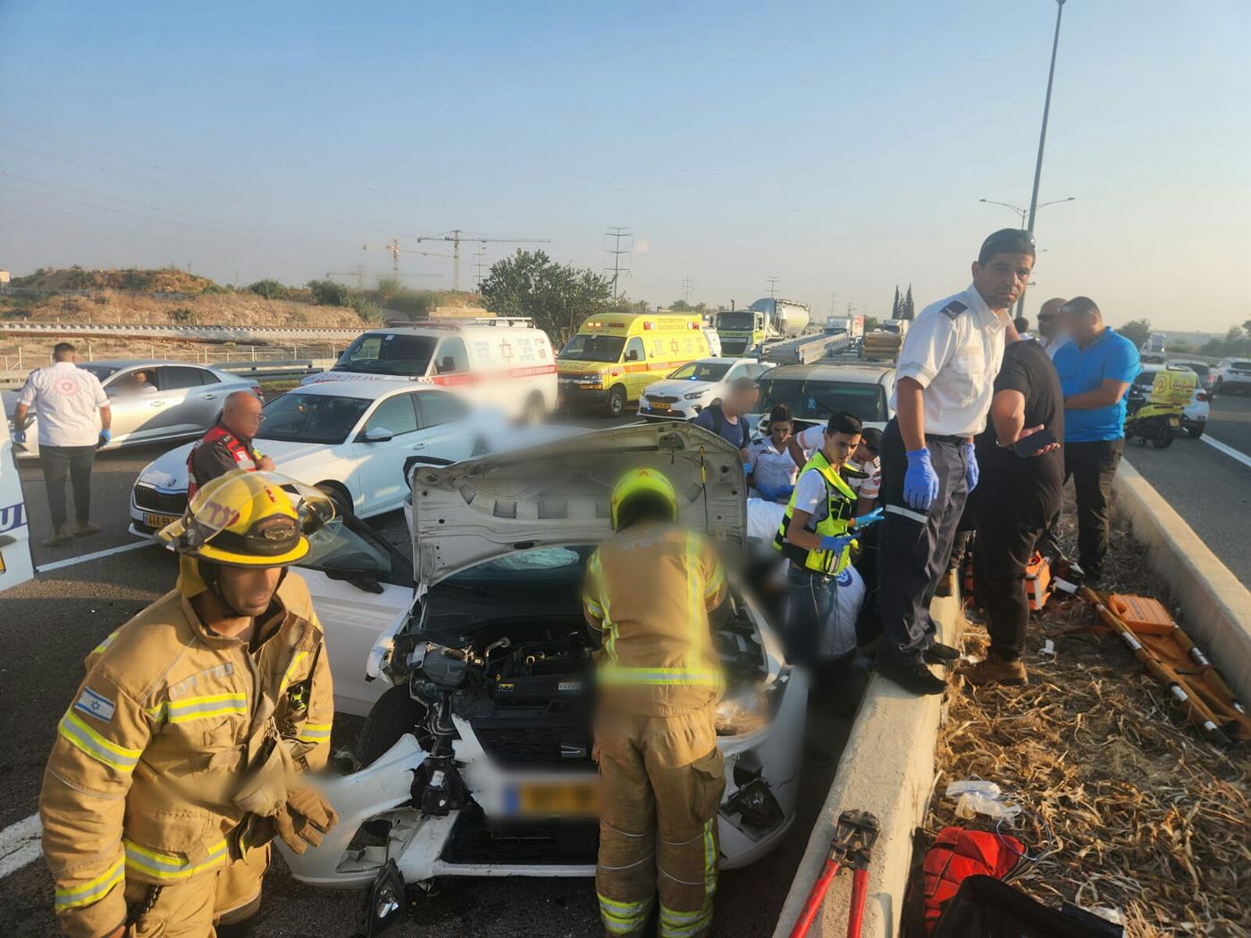 אישה נפצעה באורח אנוש בתאונת דרכים בכביש 6