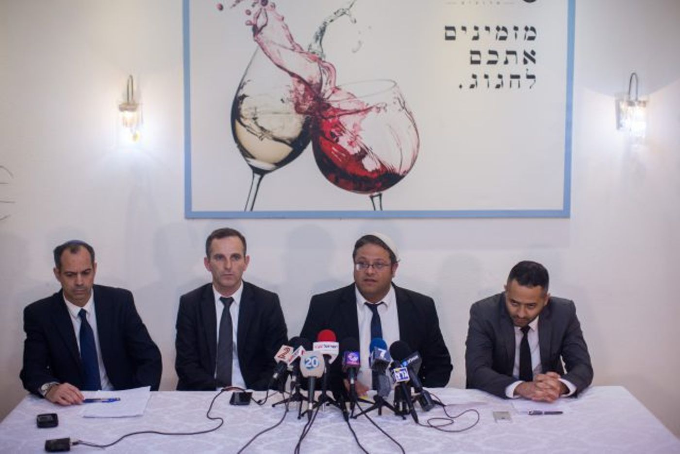 איתמר בן גביר כעורך דין של נחקרי הרצח בדומא (יונתן זינדל/פלאש90)