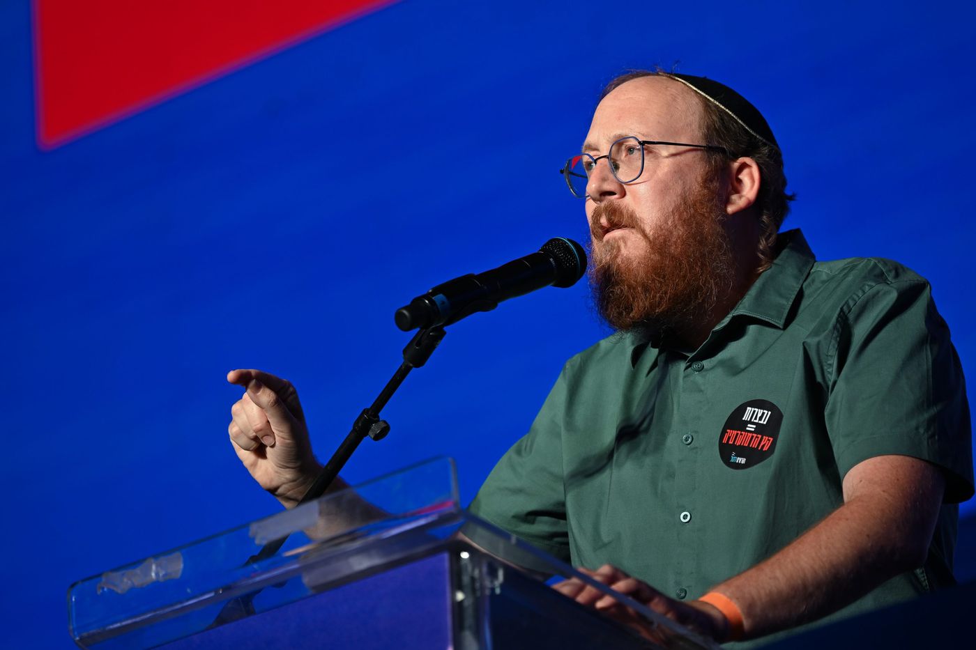 איש התקשורת הימני: אני מצדיע לכוח קפלן