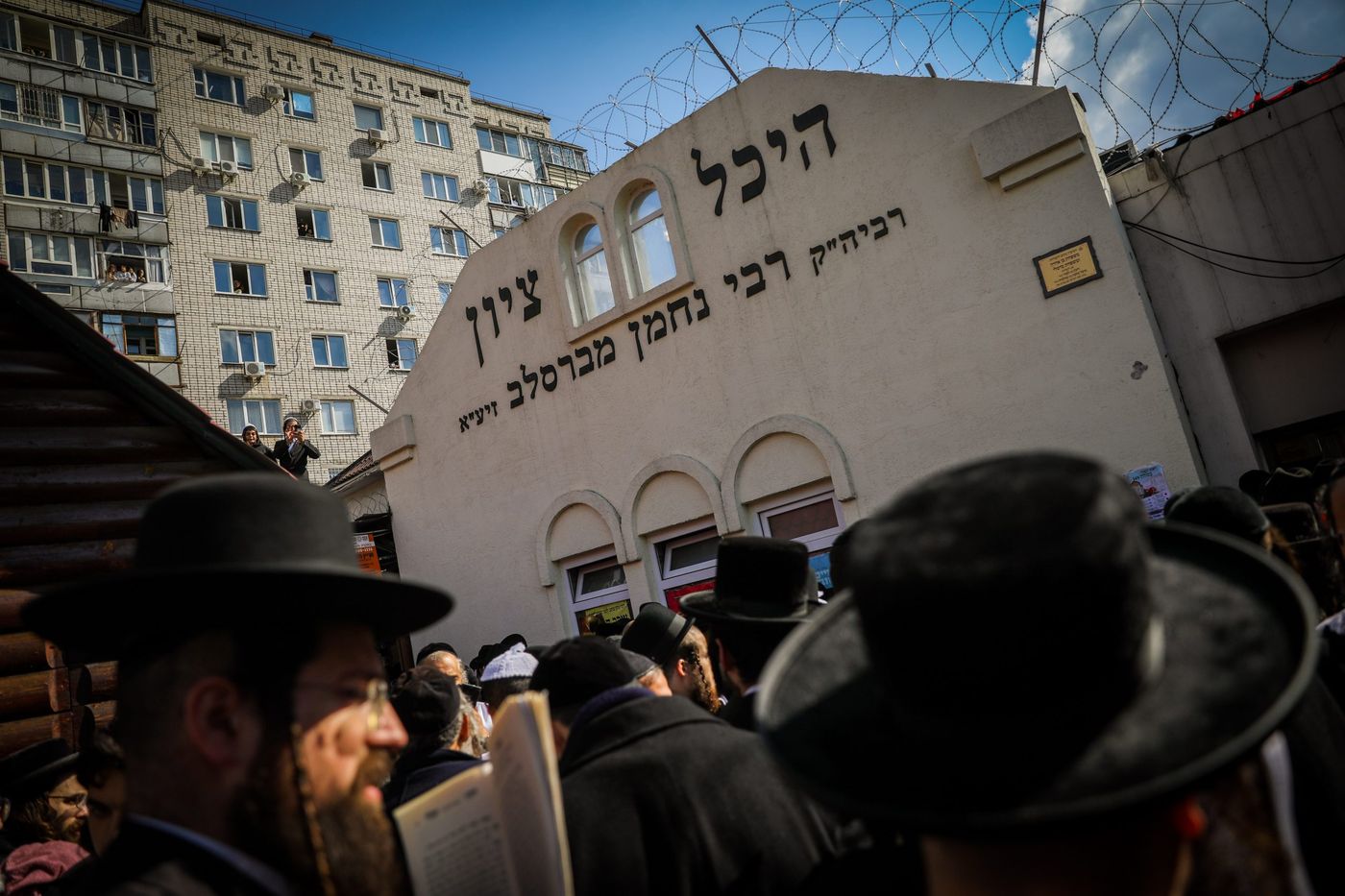 בשורה לנוסעים לאומן: הקלות במעברי הגבול