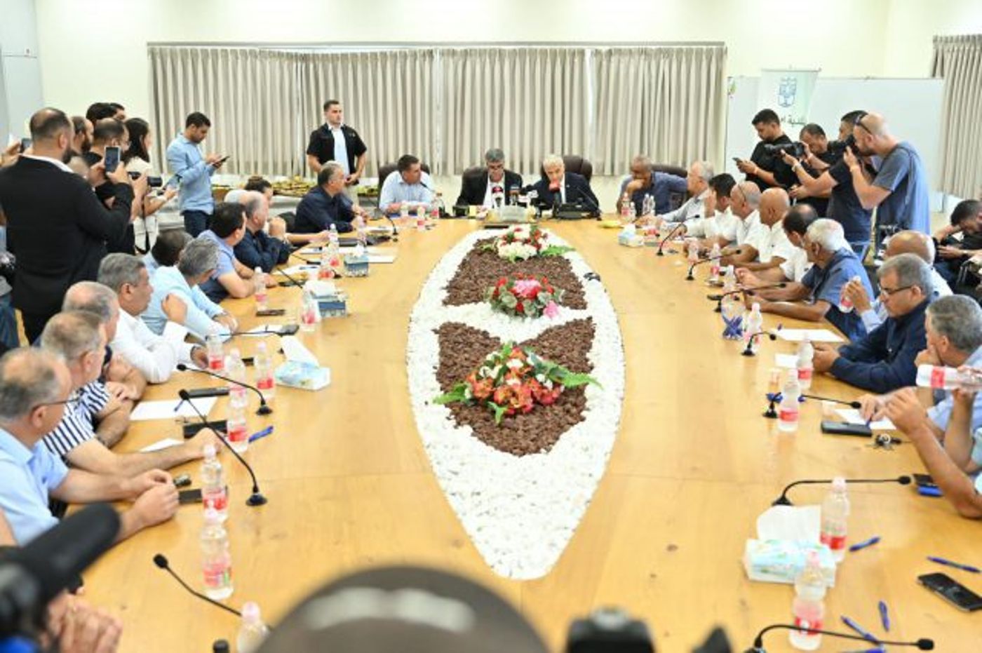 לפיד: הממשלה הרעה את המצב בחברה הערבית