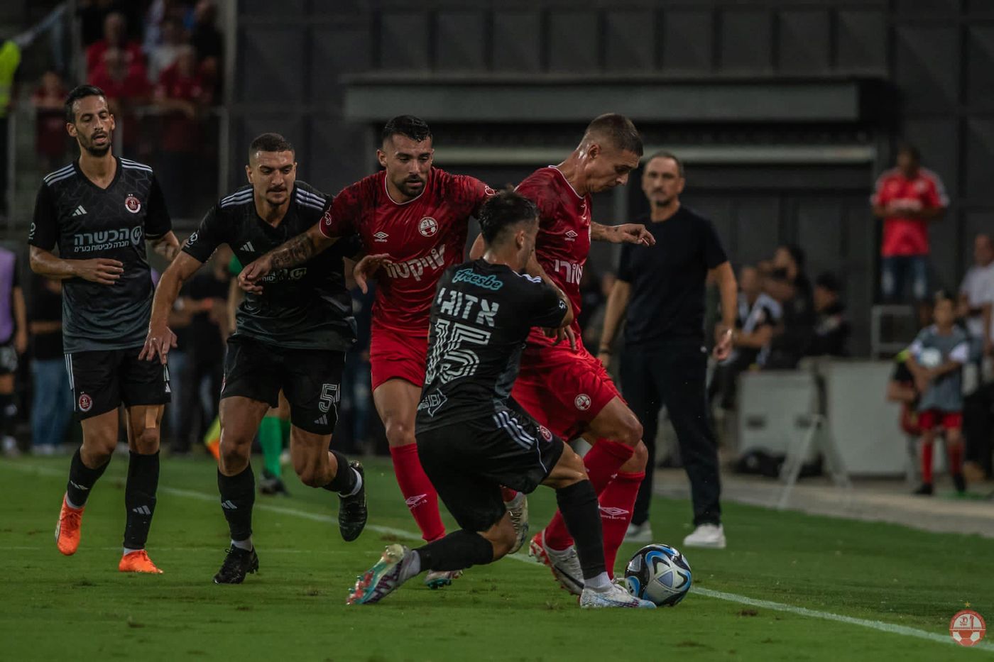 הפועל ת"א והפועל ב"ש נפרדו בתיקו 0-0