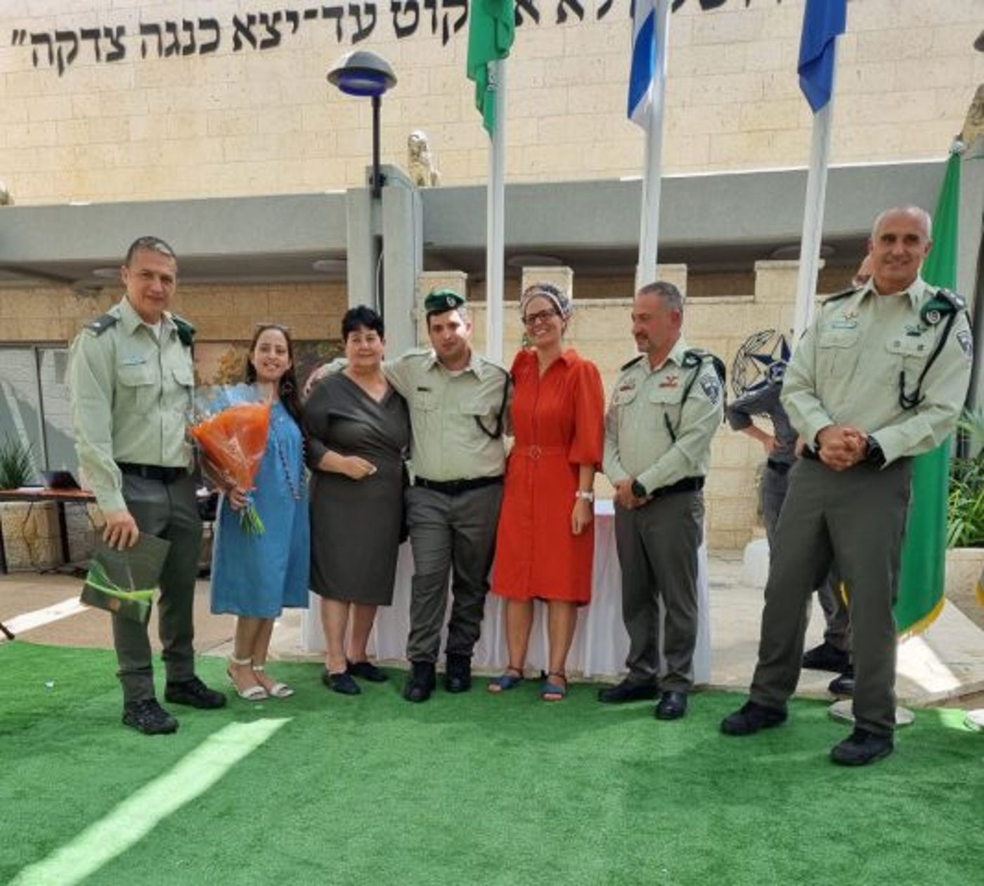 ליאור חממי ומשפחתו בטקס הענקת ההצטיינות
