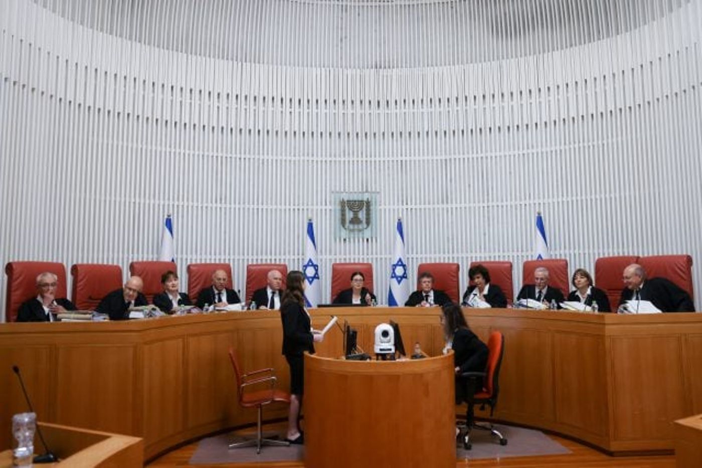 הנשיאה חיות יושבת בראש הרכב מורחב בבג"ץ עילת הסבירות