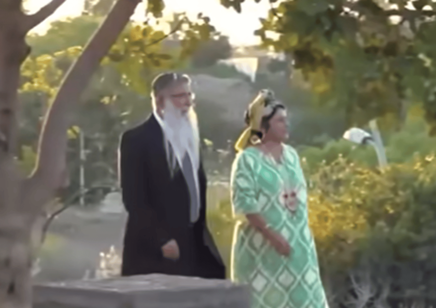 הזוגיות הלא שגרתית של הדיין והמטפלת הסרוגים