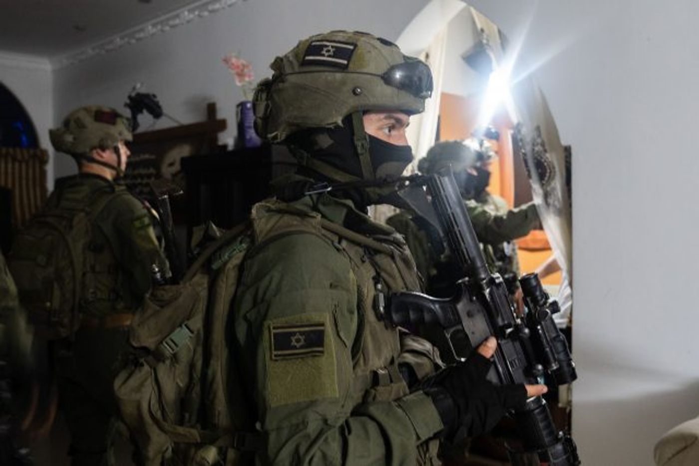 אחרי הירי על הישובים: 17 מבוקשים מעצרו באיו"ש