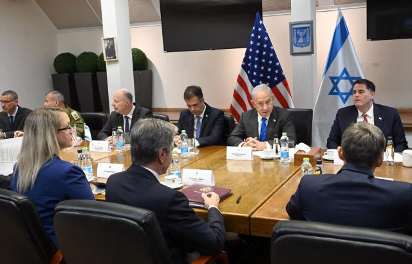 בלינקן לנתניהו: "אנחנו כאן ולא הולכים לשום מקום"