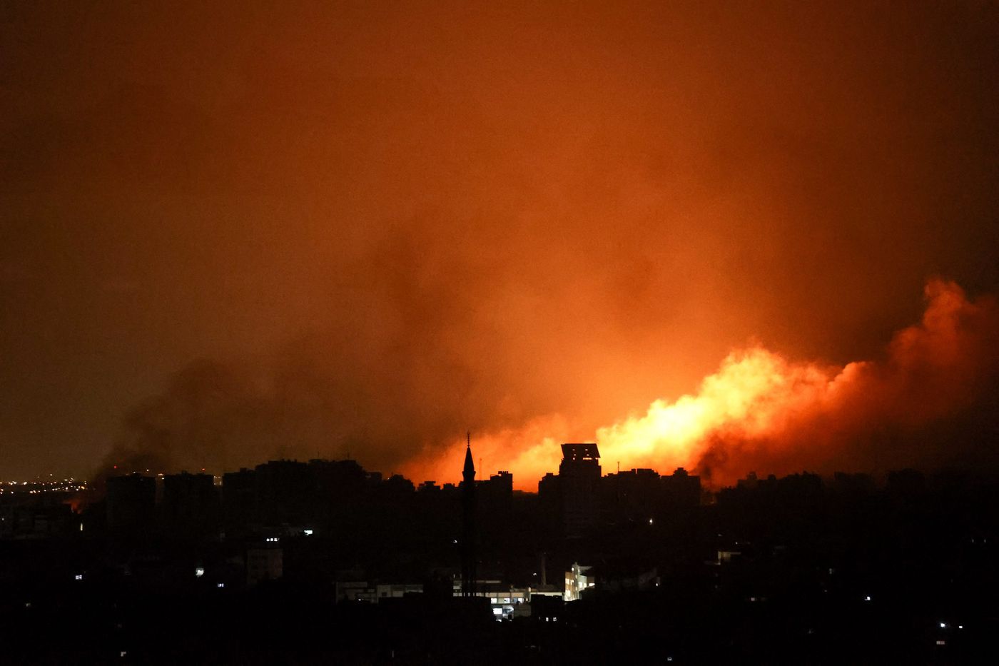 צפו: תקיפות צה"ל ברצועת עזה, חוליית מחבלים חוסלה