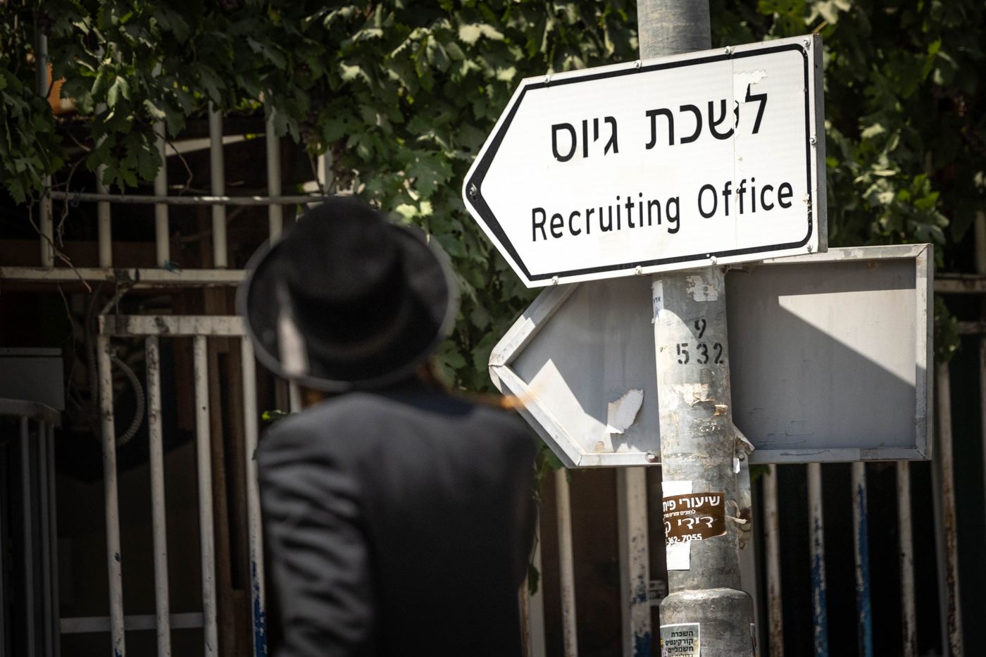 סקר סרוגים: רוב הדתיים לא רוצים חרדים בממשלה