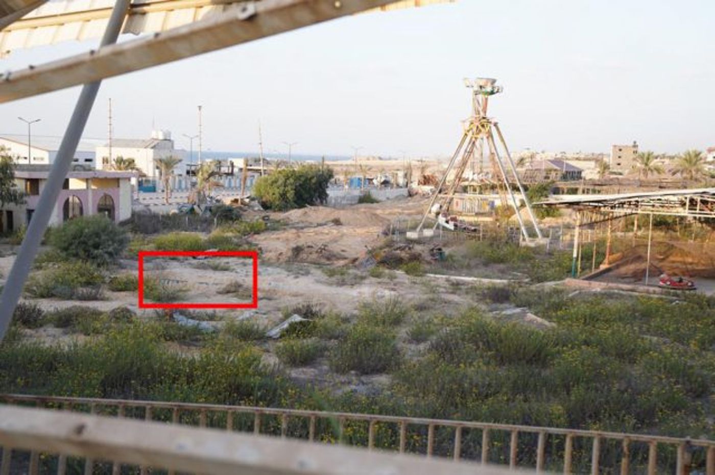 (בורות שיגור סמוך לגן שעשועים