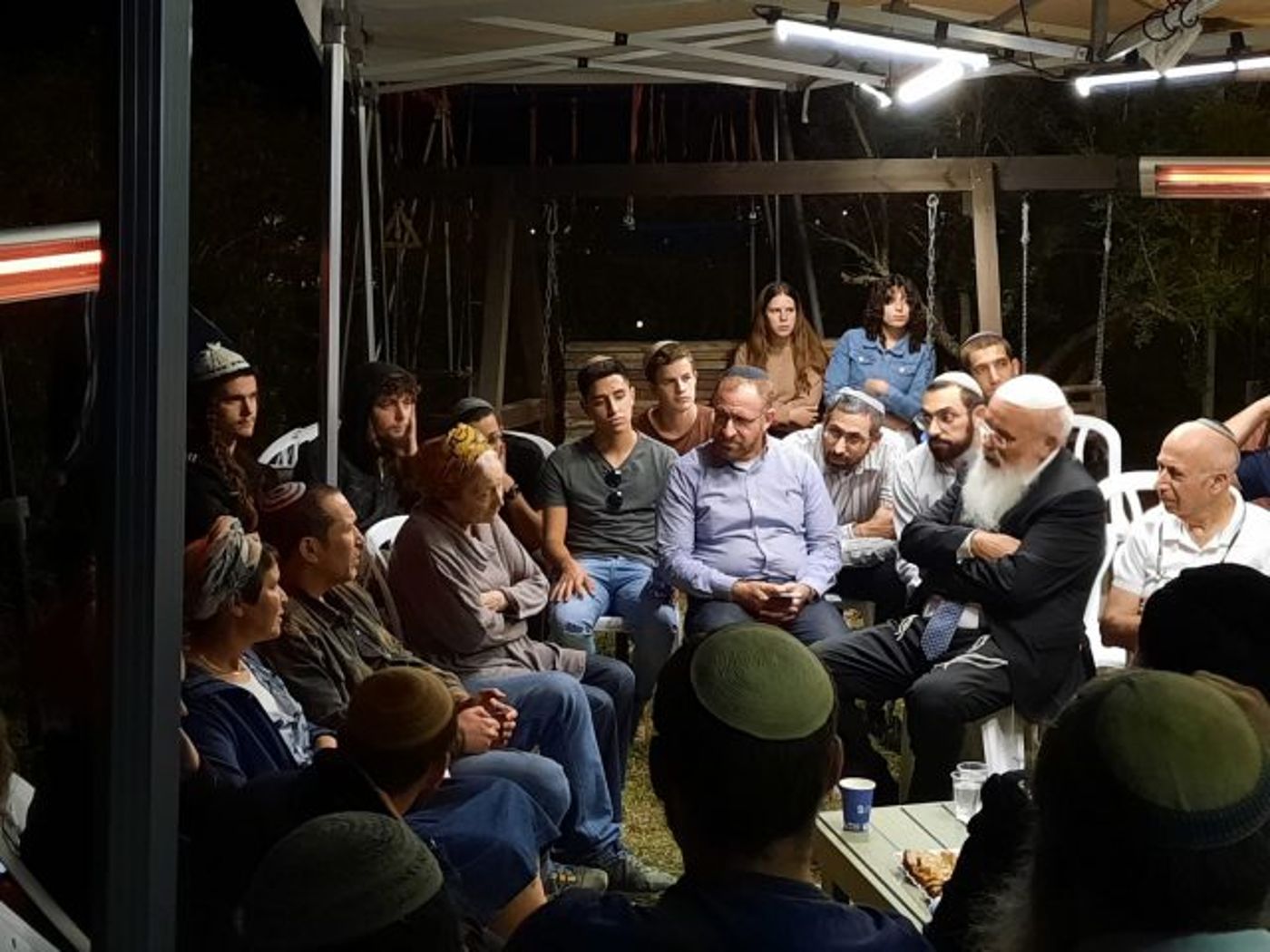"ביום הראשון בצבא, גלעד הציב דרישה למ"פ"