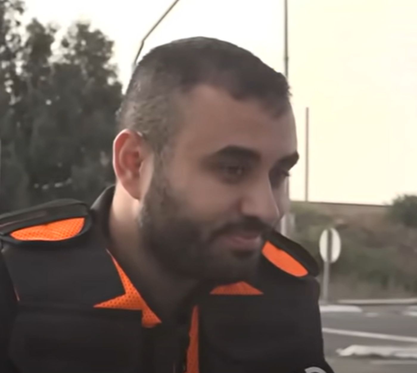 'הייתי קשור לעמוד': הרופא ששרד את הטבח של חמאס