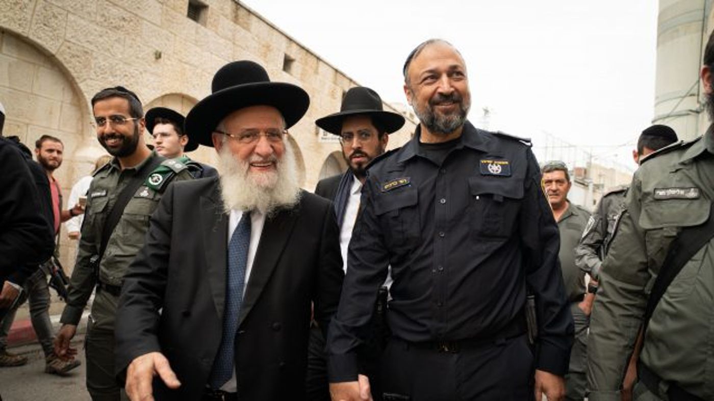 הרב ברכיהו והרב אלבז
