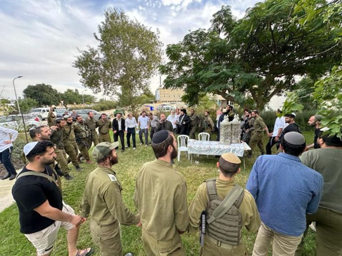 הכנסת ספר התורה
