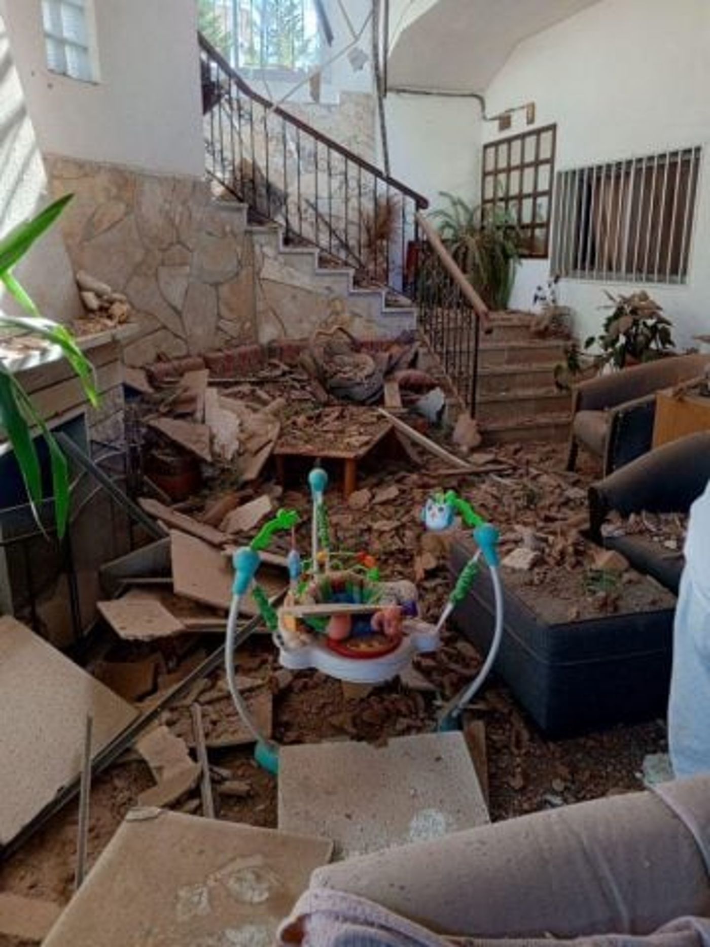 הרס בכפר שיעי בדרום לבנון מרקטה כושלת של חיזבאללה