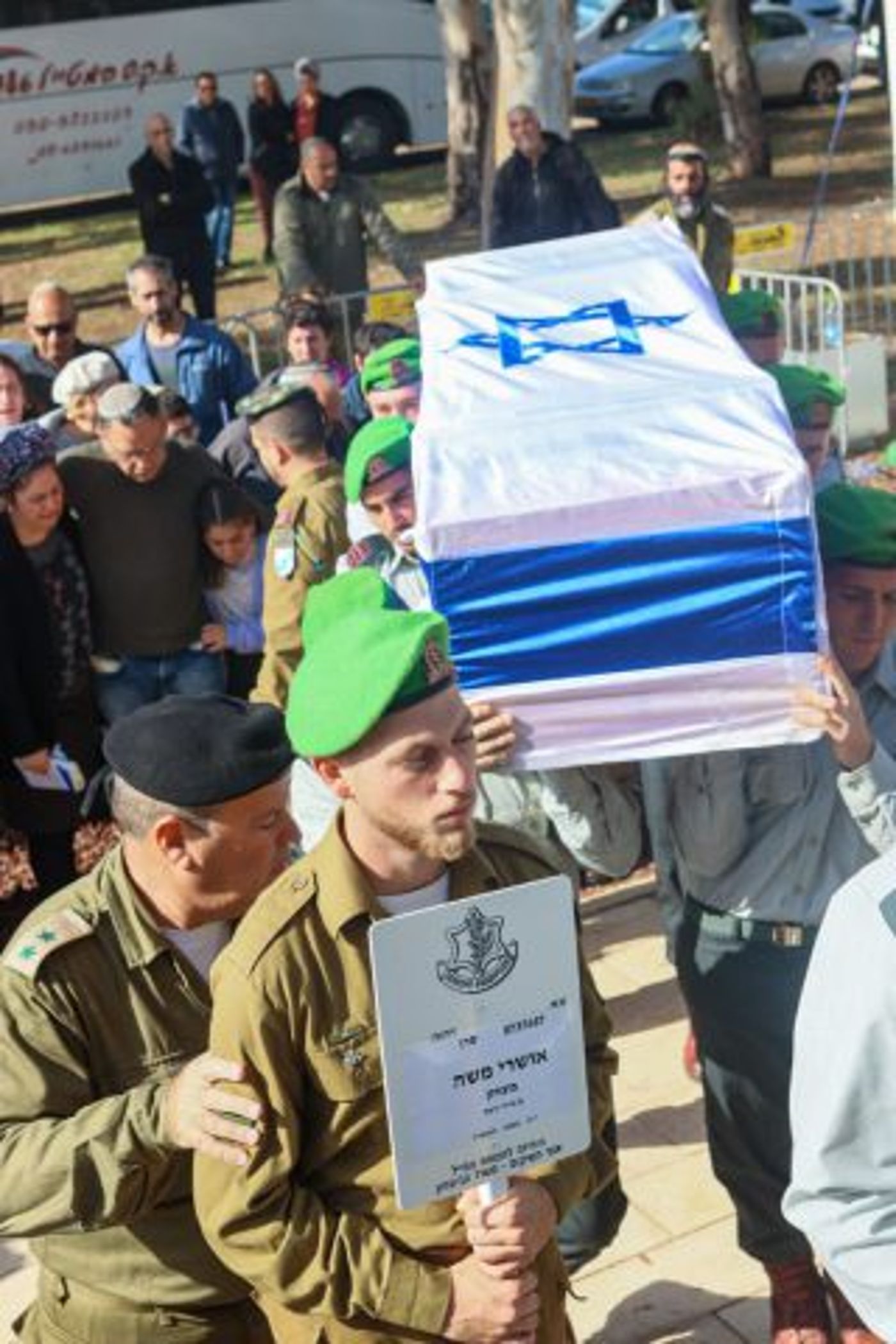 אב הנופל: מי ההזוי שיגיד לי שבני היה בוזז ומשתמט?