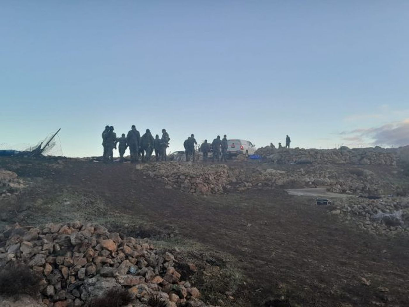 עשרות שוטרים החריבו את גבעת אור מאיר בבנימין