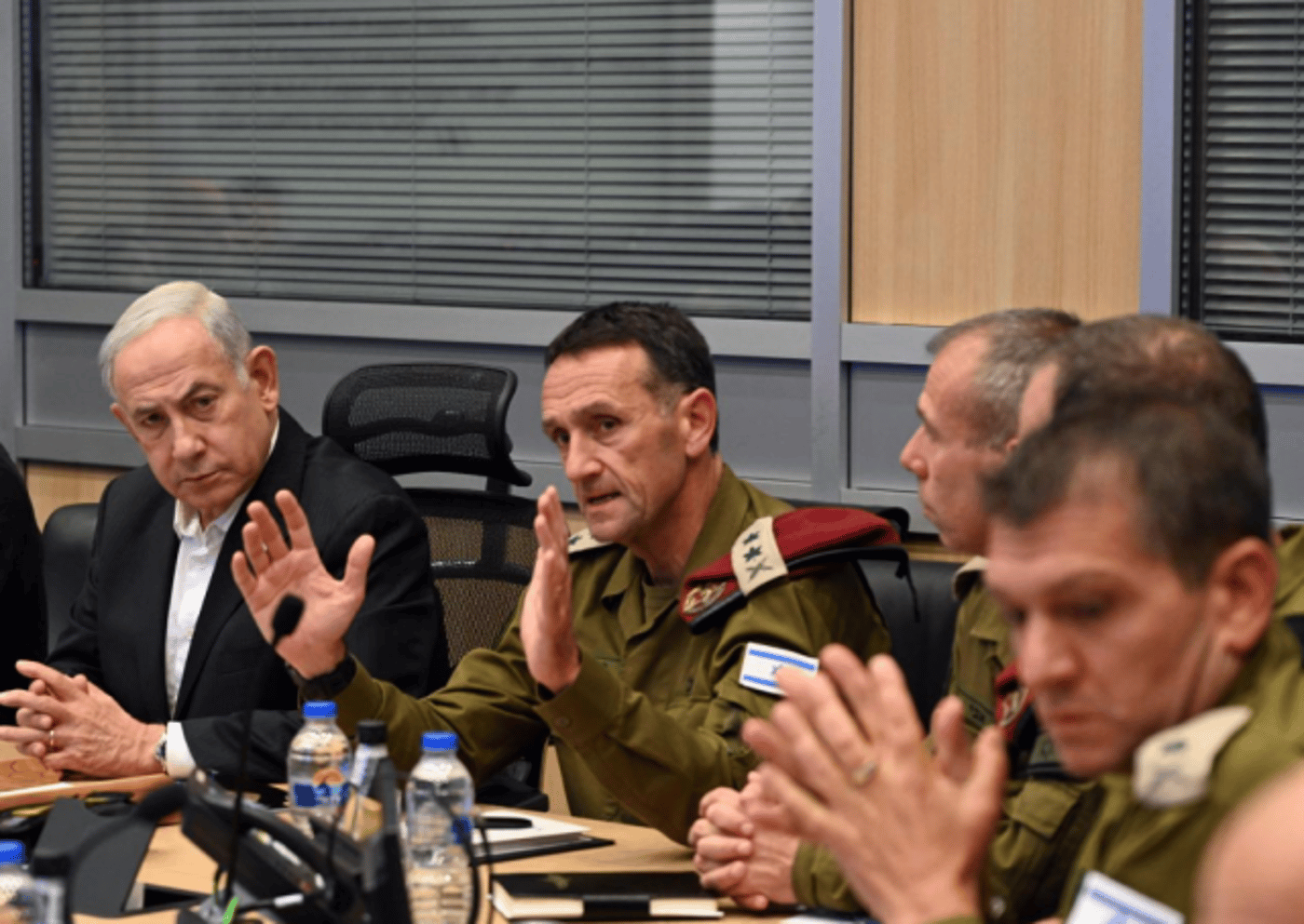 ייבדקו הכשלים של הדרג המדיני והצבאי, נתניהו והרמטכ"ל