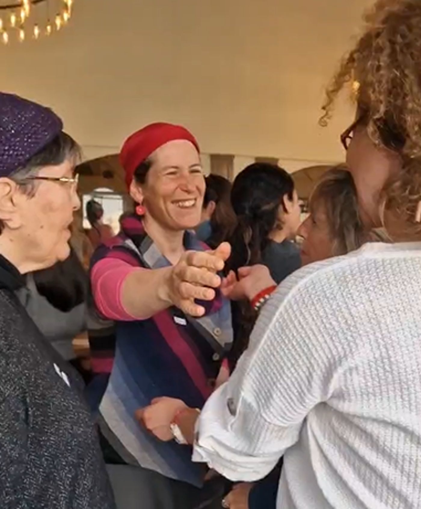 חיבוק עולמי: אמהות שכולות מבנימין עם נשים מארה"ב