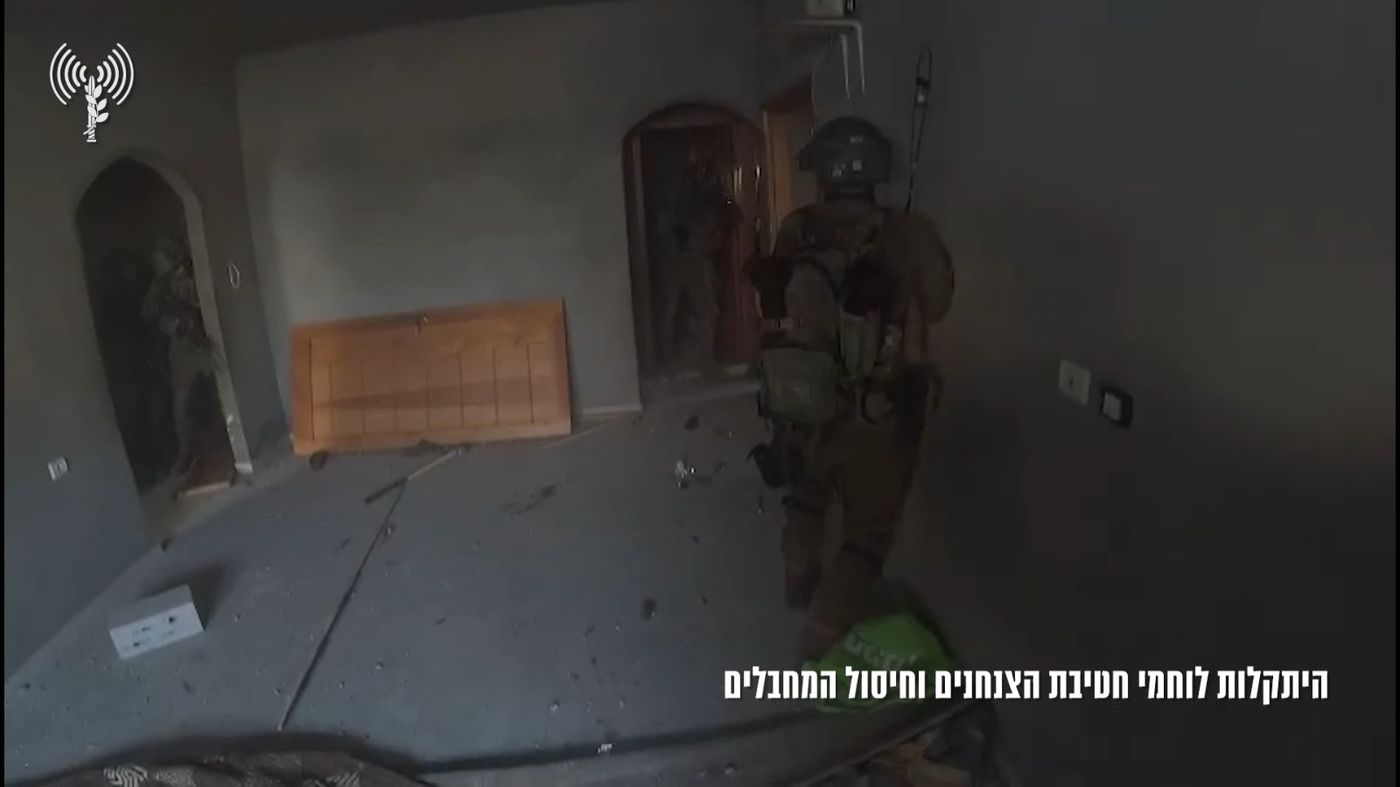 צפו: קרב פנים מול פנים בתוך מבנה; 7 חיילים נפצעו