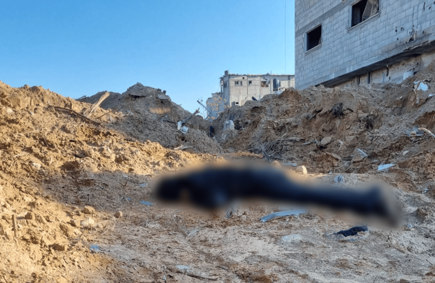 הרימון נזרק, אך הצנחנים לא הותירו למחבל סיכוי | צפו