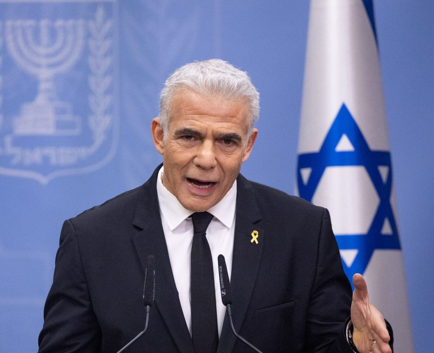 לפיד: "מי שמשתמט – לא יקבל כסף"