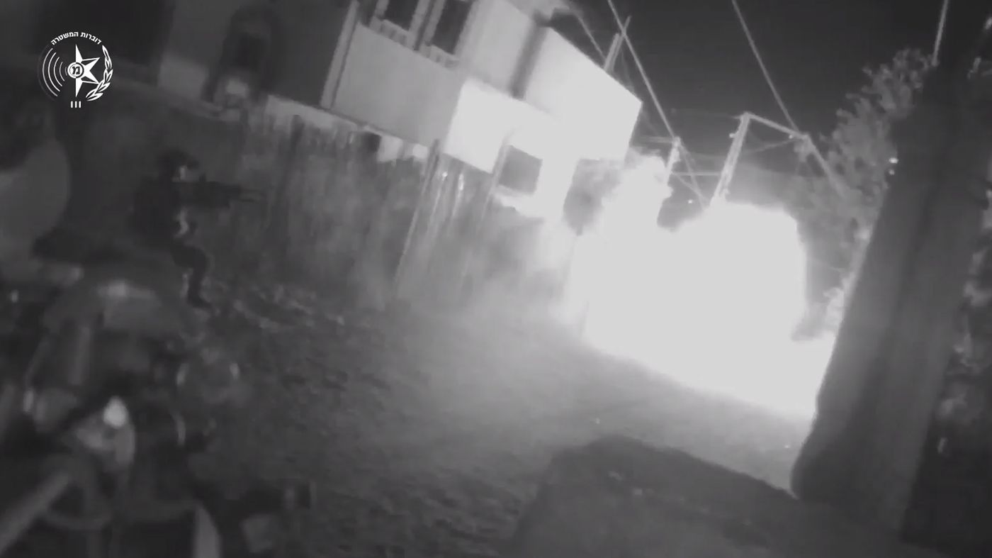 צפו בתיעוד הדרמטי: לוחמי ימ״מ מחלצים את החטופים