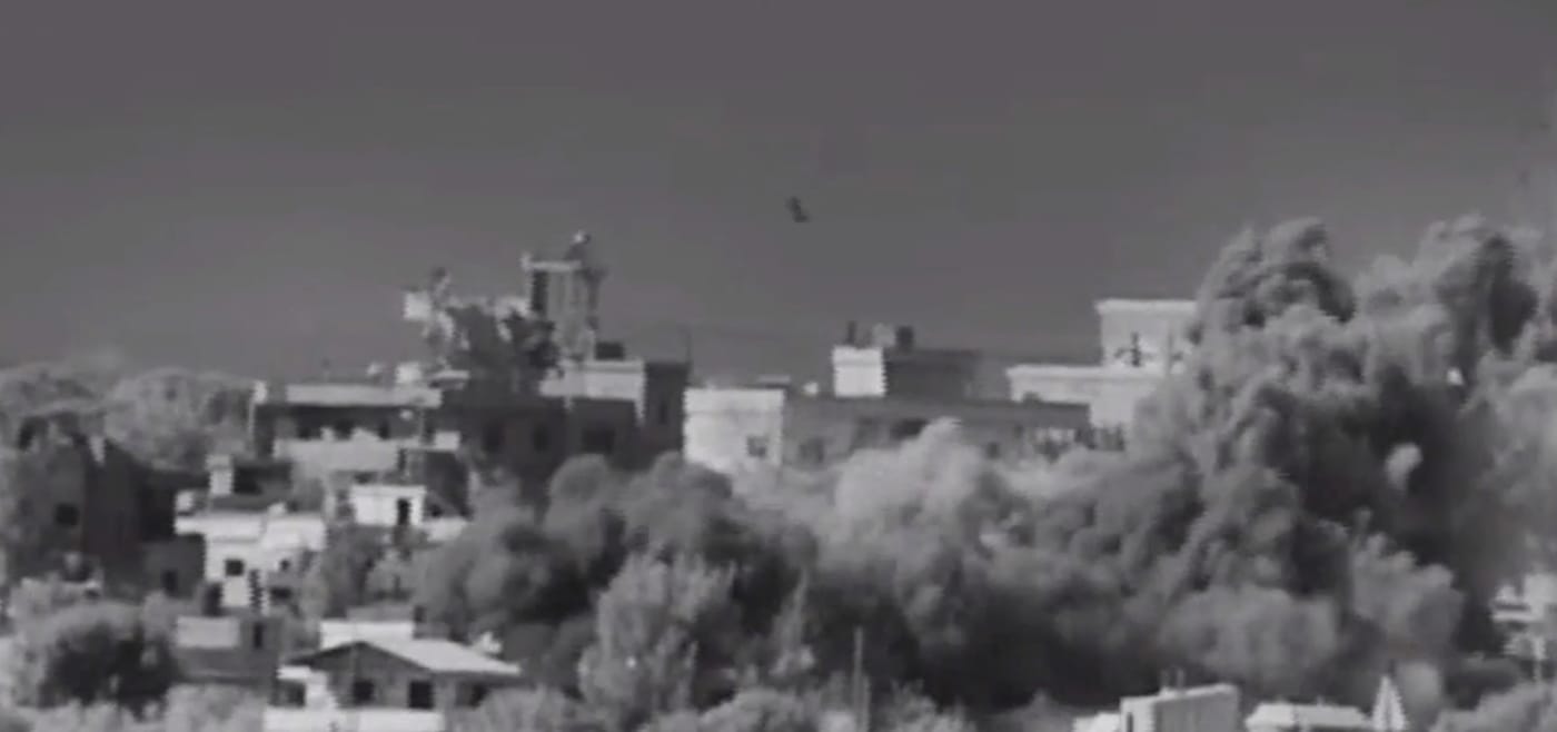 אש ללא הפסקה: מטוסי קרב הפציצו מבנים בדרום לבנון