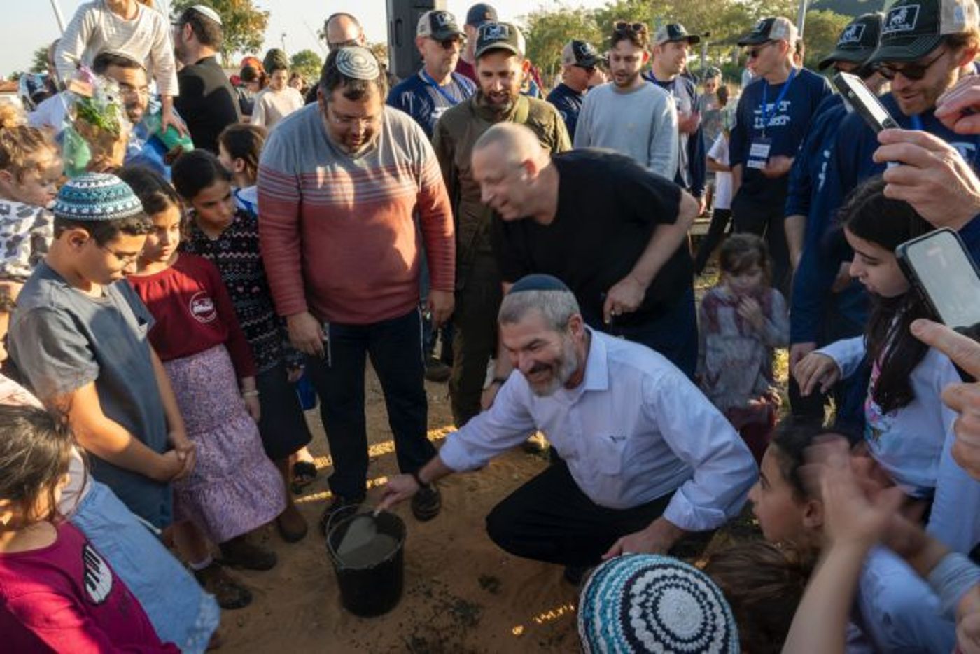 הנחת אבן הפינה
