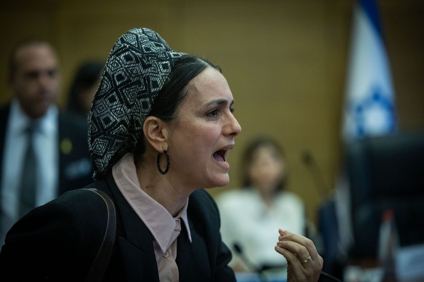 הח"כית נשברת ועוצרת את הדמעות: "זה מאוד קשה"