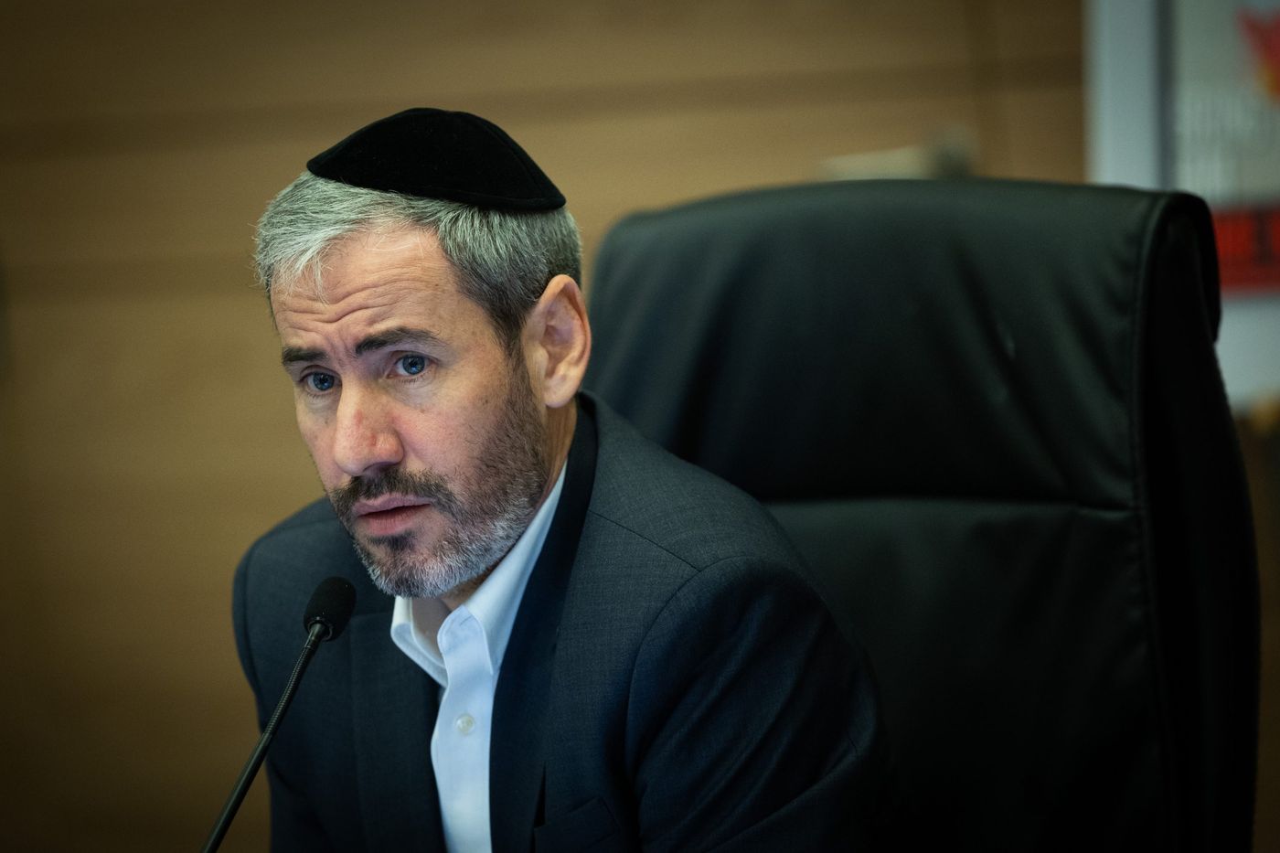 יו"ר הוועדה איים: "זה יכנס בחקיקה על הראש שלהם"