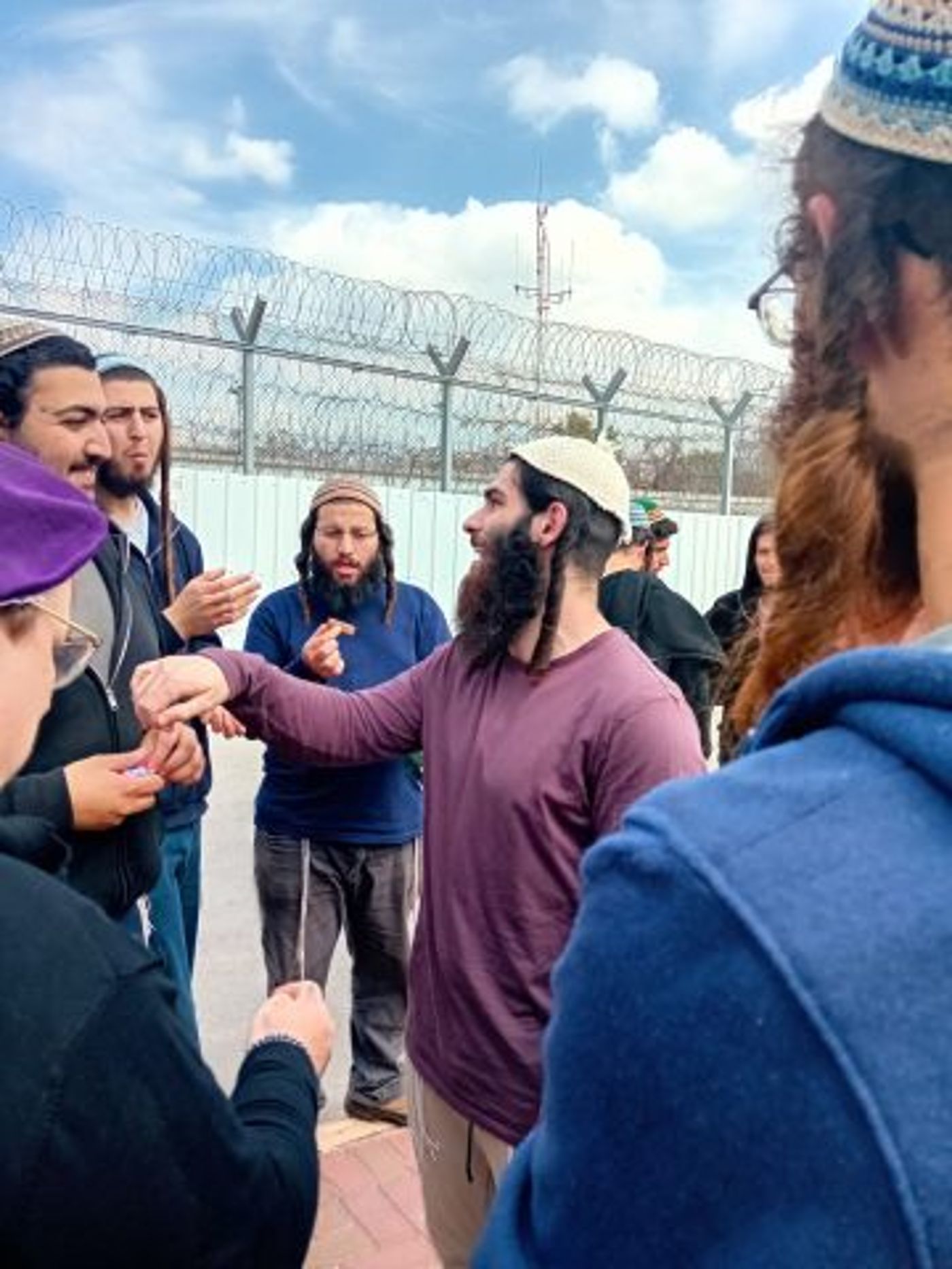 בן יוסף בצאתו מהכלא (ללא קרדיט)