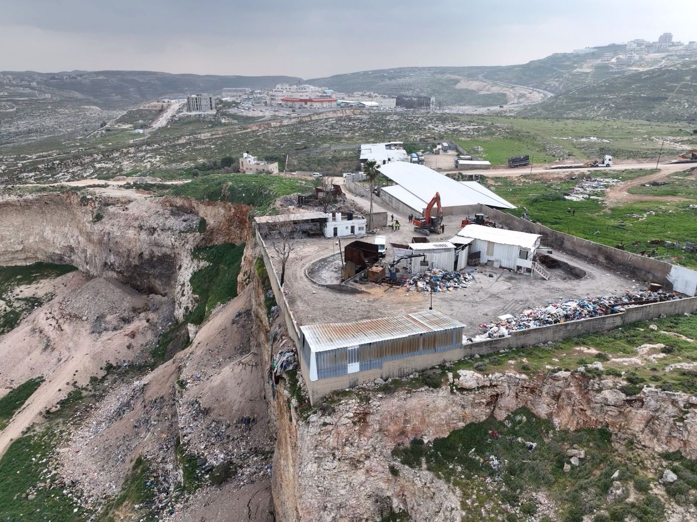 זה אפשרי: המנהל האזרחי הרס אתר פסולת של הרש"פ
