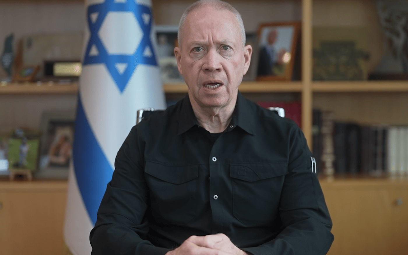 גלנט: לא אתמוך בהצעת חוק הגיוס של נתניהו