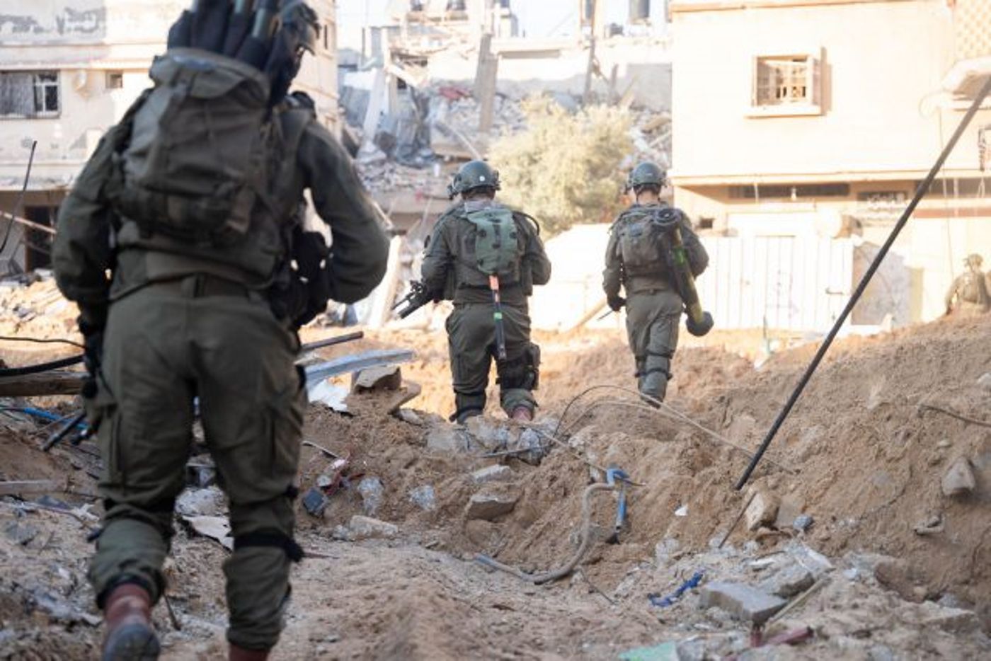 הפשיטה בשיפא נמשכת: מעל 200 מחבלים חוסלו