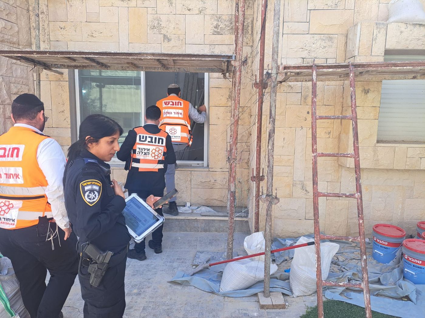 פועל נהרג בנפילה מגובה באתר בנייה בקריית אתא